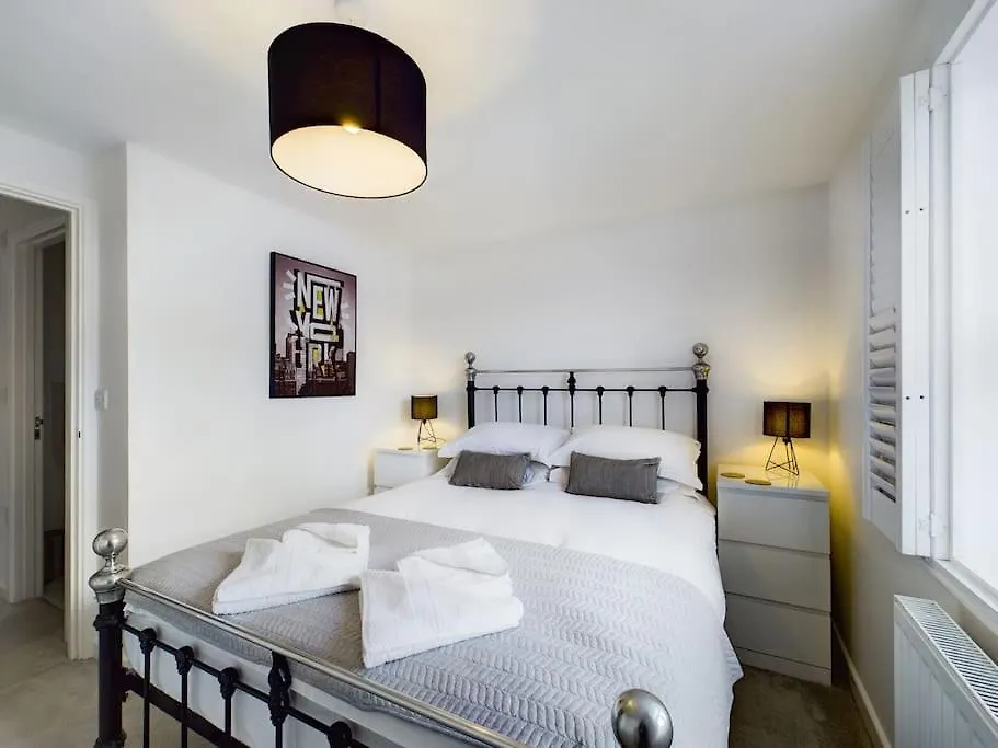 Holiday home The Snug Central Cosy Good Wi-Fi Cheltenham