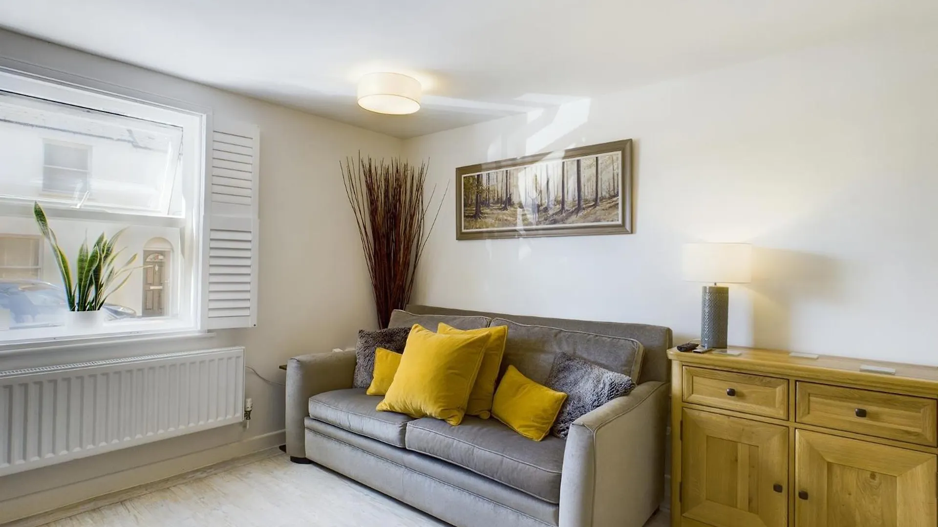Holiday home The Snug Central Cosy Good Wi-Fi Cheltenham
